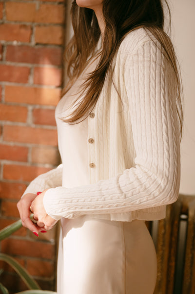 WOMEN'S CLOTHING